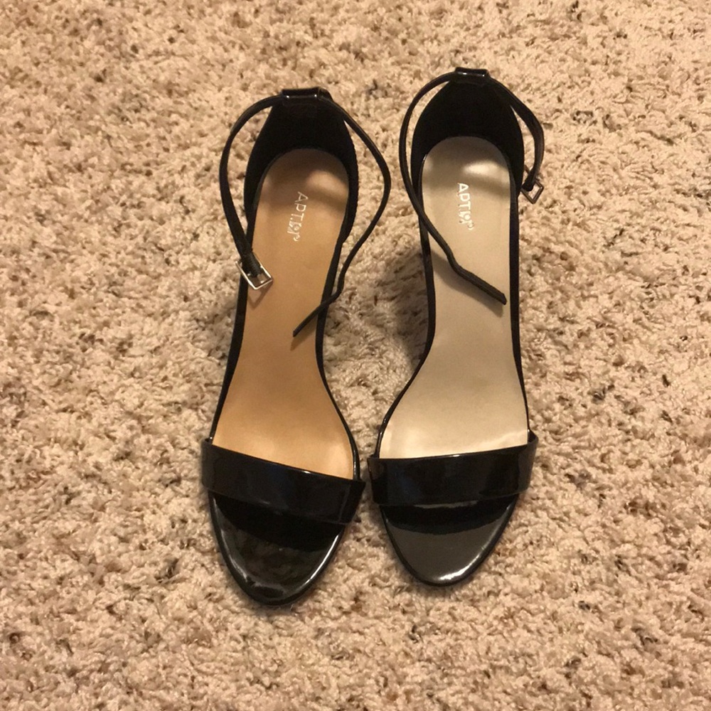 APT. 9 Black strappy heels